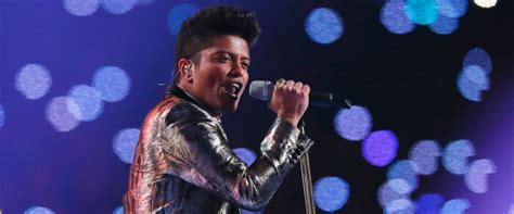 Bruno Mars Confirms Super Bowl Halftime Appearance - ABC News