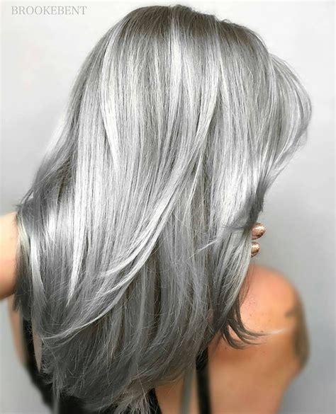 33 Gorgeous Gray Hair Styles You Will Love – Page 2 – Eazy Glam