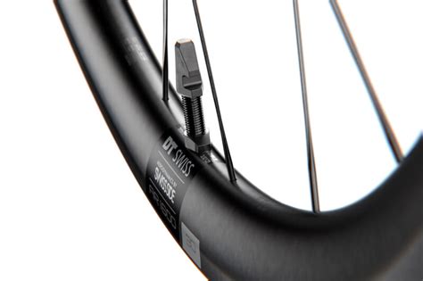 DT Swiss Affordable Aero Aluminum Wheels Bring Aerodynamic Gains: E 1800 Review - Bikerumor