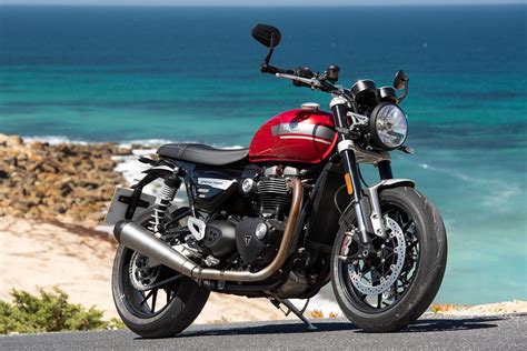 TRIUMPH SPEED TWIN 1200 (2019 - on) Review | MCN