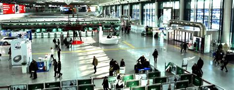 Fiumicino aeroporto – Arrivi e Partenze all'aeroporto di Roma - Flightradars24.info