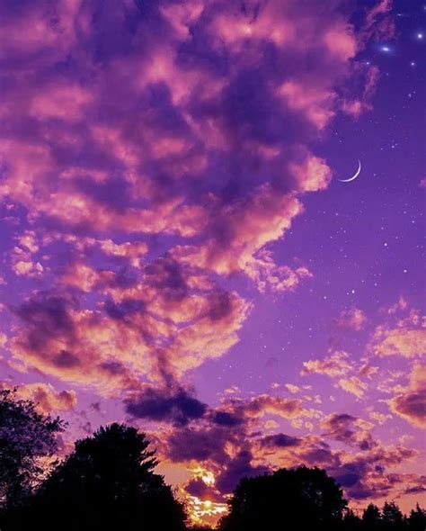 Purple sky aesthetic | Sky aesthetic, Purple sky, Moon photography