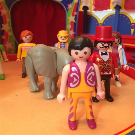 Playmobil 4230 Circus Big Top Tent + 8 Figures Elephant Retired and HTF ...