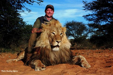 African lion hunting safari packages South Africa with the experts