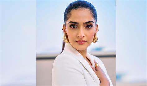 For Sonam, borrowing clothes is ‘more practical’ than buying them-Telangana Today