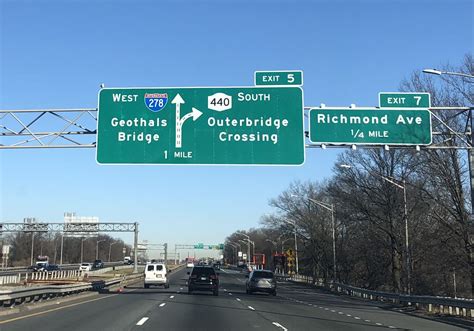 Oops: New ‘Geothals Bridge’ sign goes up on Staten Island Expressway. Drivers fume over ...