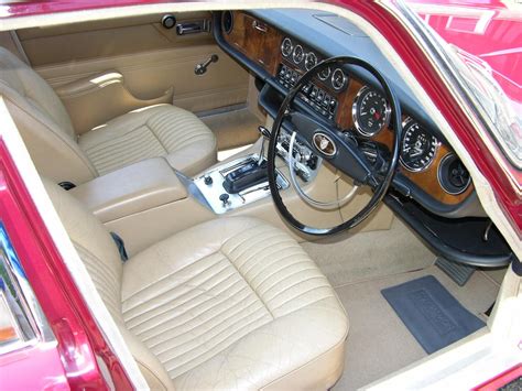 1970 Jaguar XJ6 Interior | Jaguar xj, Jaguar daimler, Classic cars