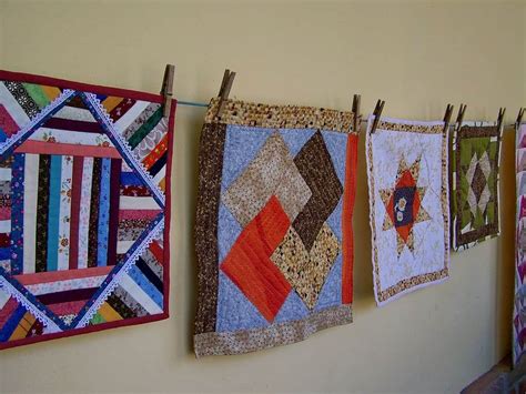 7 Best Quilt Wall Hangers To Display Your Quilt