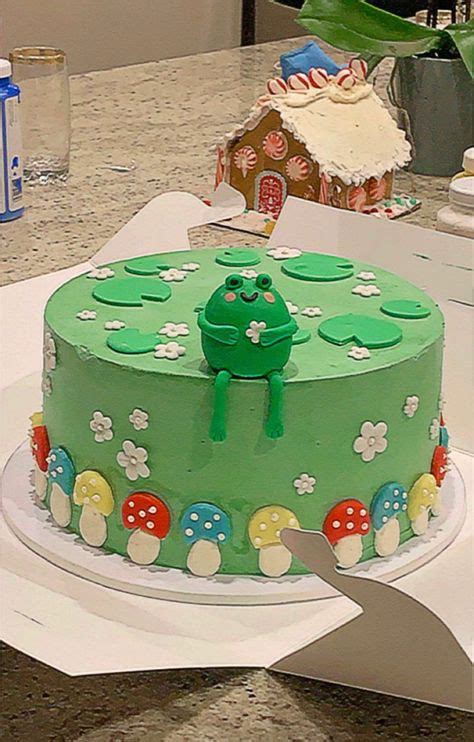 28 Frog mushroom cake core ideas in 2021 | frog cakes, cake, pretty cakes