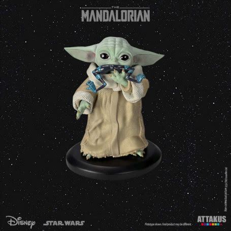 Attakus Starwars - Grogu "Eating the frog" 1/5 - The Mandalorian - Figurine Collector EURL