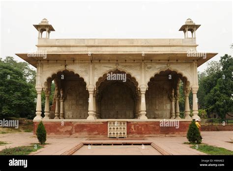 Red Fort in Agra, India. Typical Indian architecture Stock Photo - Alamy