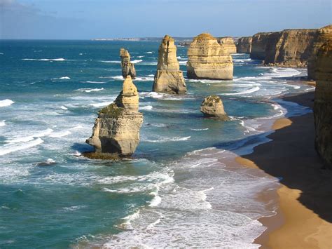 12 Apostles, Victoria, Australia - Beautiful Places to Visit