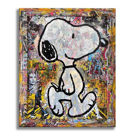 Snoopy Street Art Doing Graffiti Holding Spray Can With Heart Painting ...