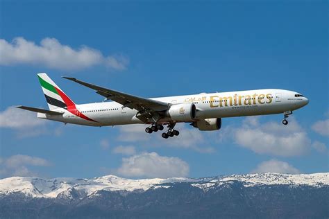 Emirates Fleet Boeing 777-300ER Details and Pictures