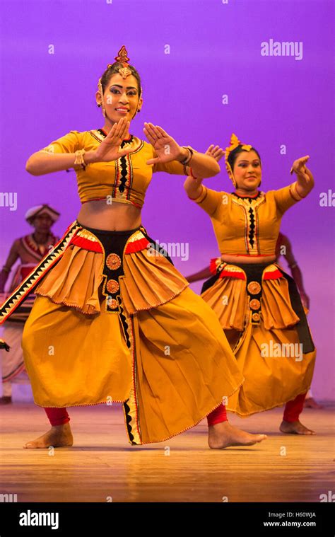 Traditional Kandyan dance show, Kandy, Sri Lanka Stock Photo - Alamy