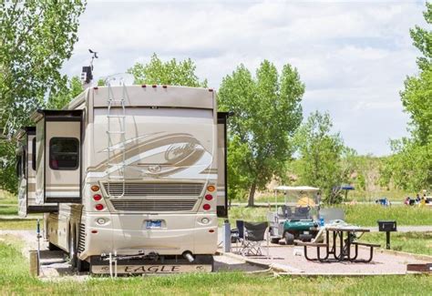 What Is a Full Hookup RV Park? Features and Benefits