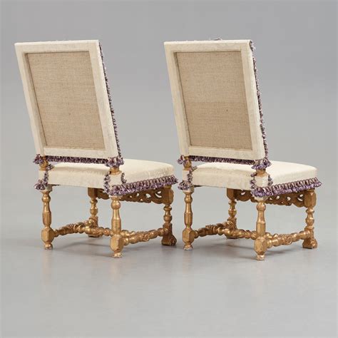 A pair of French Baroque chairs, circa 1700. - Bukowskis