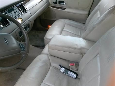 1999 Lincoln Town Car - Interior Pictures - CarGurus