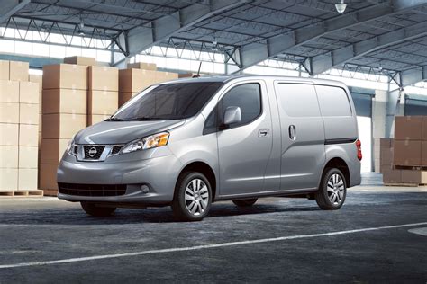 2017 Nissan NV200 Review & Ratings | Edmunds