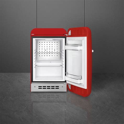 Smeg 50's Retro Style 1.3 Cu. Ft. Red Compact Refrigerator | Direct ...