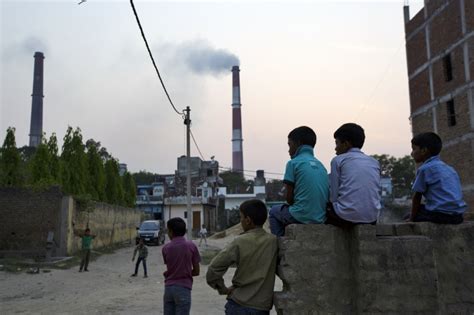 India Delays Anti-Pollution Rules for Coal Power Plants Again - Bloomberg