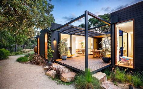 Merricks Beach House: A Contemporary Take on the Great Australian Beach Shack