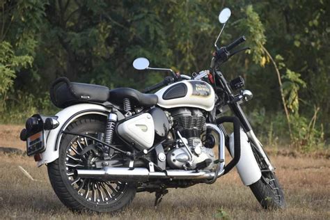 Used Royal Enfield Classic 350 Bike in Indore 2018 model, India at Best ...