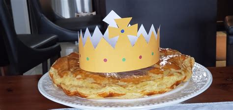 The easiest Galette Des Rois recipe - A French pastry - Elle Muse