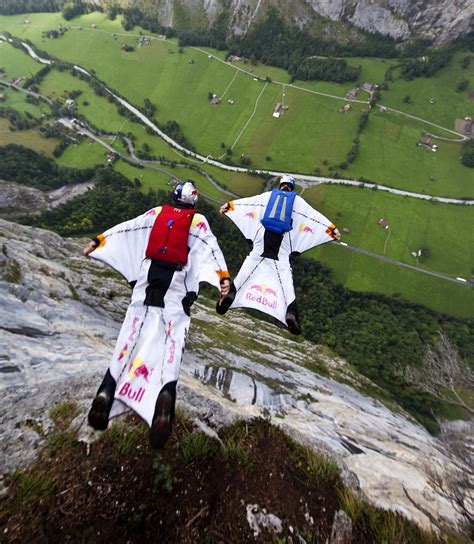 Wingsuit Base Jumping Red Bull