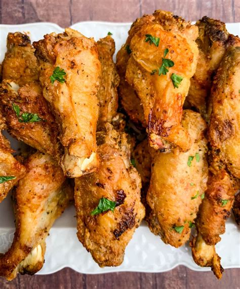 Crispy Air Fryer Fried Chicken Wings + {VIDEO}