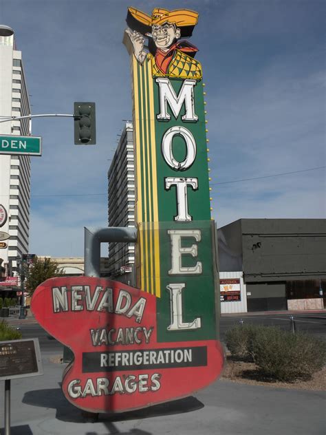 Old Signs Las Vegas / Old Abandoned Neon Casino Signs, Las Vegas Editorial Photo ...