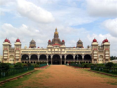 Mysore Palace Historical Facts and Pictures | The History Hub