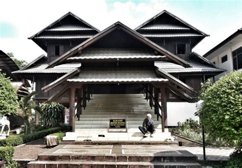 Gambar Rumah Adat Sumbawa – cari