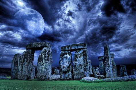 Come hanno fatto i megaliti di Stonehenge a resistere 5.000 anni?