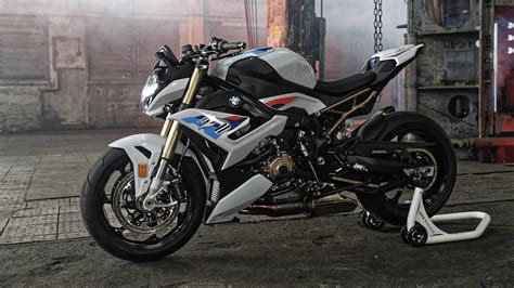 BMW S 1000 R specs, 0-60, quarter mile, lap times - FastestLaps.com