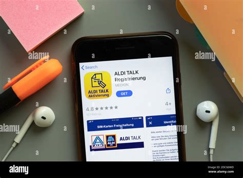 New York, United States - 7 November 2020: ALDI TALK Registrierung app ...