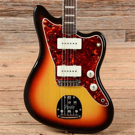 Fender Jazzmaster Sunburst 1966 – Chicago Music Exchange