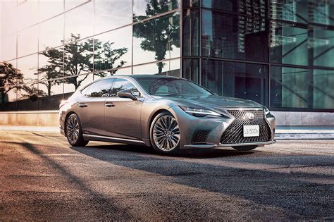 Lexus LS Images - LS Car Images, Interior & Exterior Photos