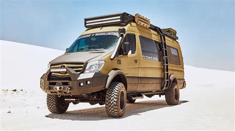 Este Mercedes-Benz Sprinter camper está listo para aventuras