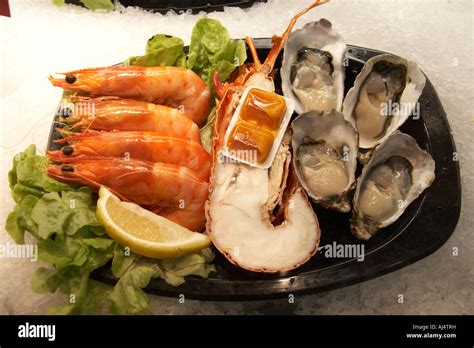 Seafood fish dish platter on sale in Fish Market restaurant Sydney New ...