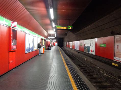 Lanza (Milan Metro) - Wikipedia