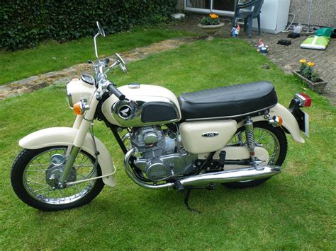 Restored Honda CD175 - 1974 Photographs at Classic Bikes Restored |Bikes Restored