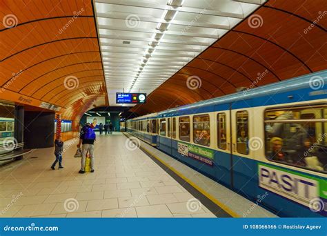 Subway Train and the Passengers in Munich City Editorial Photo - Image of europe, railway: 108066166