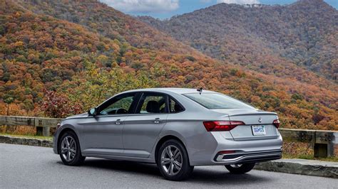 2022 VW Jetta is a chill family sedan - CNET