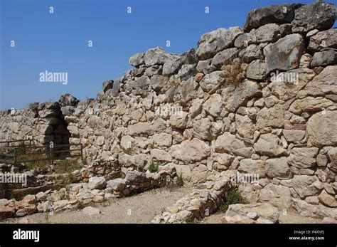 Tiryns cyclopean walls hi-res stock photography and images - Alamy