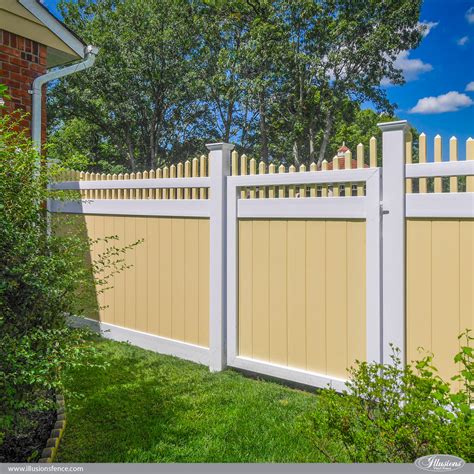 Vinyl Privacy Fence with Scalloped Picket Top | Illusions Fence