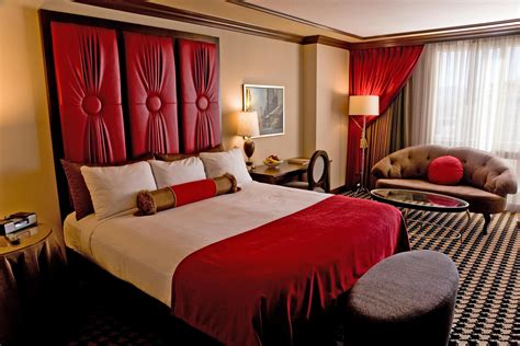 Paris Las Vegas Red Room | Las vegas rooms, Paris las vegas, Home