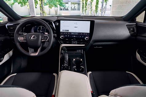 Lexus NX 大展鋒芒 - NEWS - TopGear