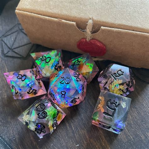 Handmade custom dice set for Dungeons and Dragons | Fantasy Minis