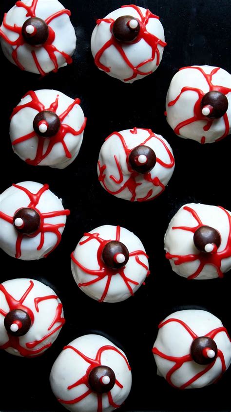 Creep people out with these yummy cake pop eyeballs this Halloween | Recipe | Halloween cake ...